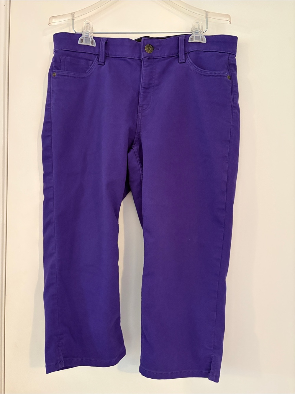 Liz Claiborne Bright Purple Cropped Jeans